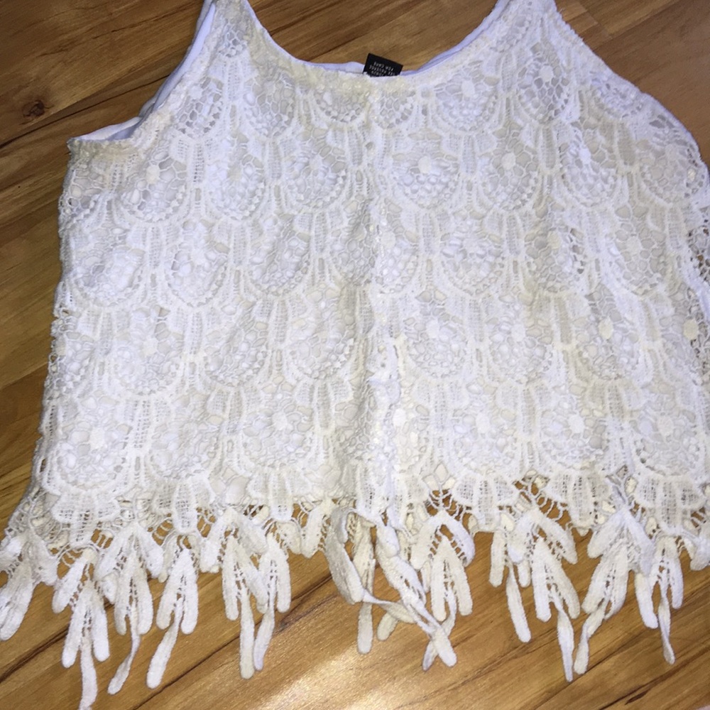 LACE SPAGHETTI STRAP TOP